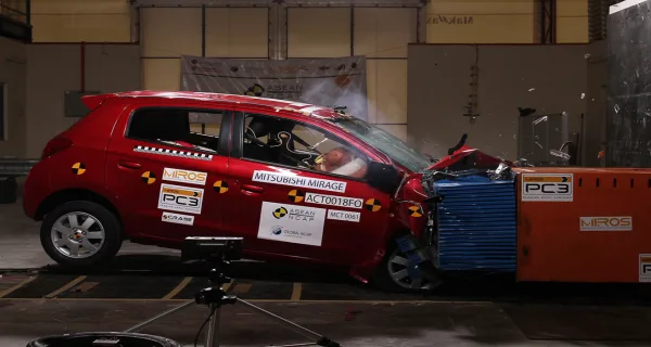 MITSUBISHI MIRAGE