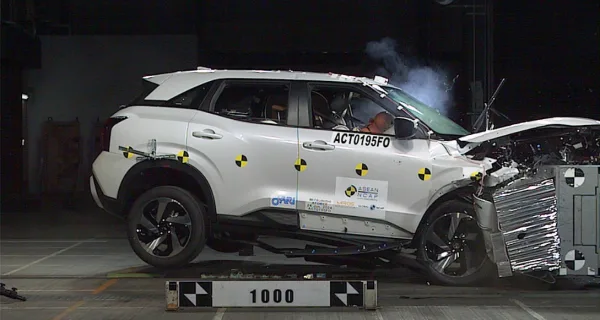 MITSUBISHI XFORCE