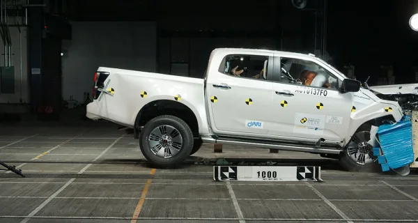 ISUZU MU-X